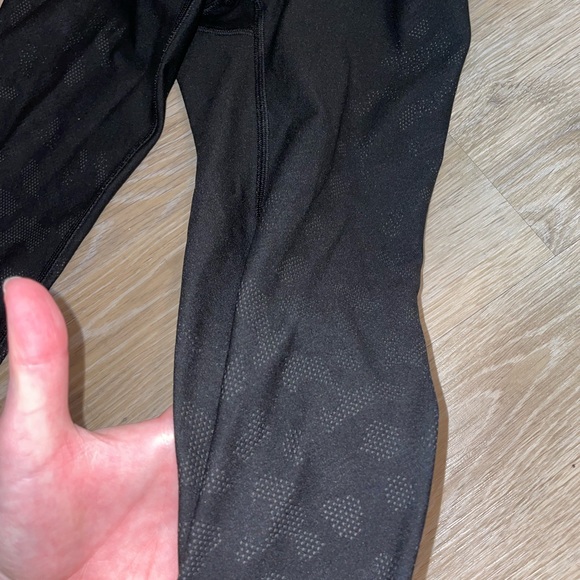 Mapped Out High-Rise Tight 28” Camo Lululemon Legginngs - Picture 2 of 4